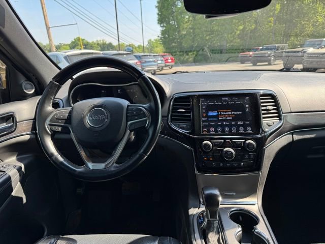 Used 2020 Jeep Grand Cherokee Overland AWD/4WD image 19
