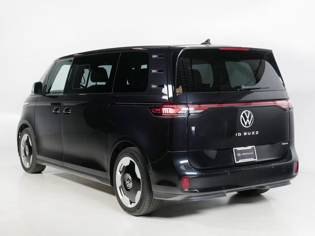 Used 2025 Volkswagen ID. Buzz Pro S Plus AWD/4WD image 5