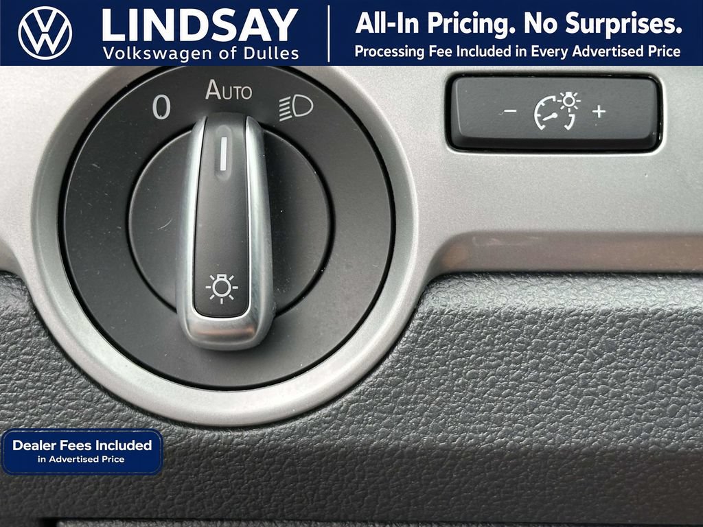 Used 2013 Volkswagen Passat 2.5 S FWD image 20