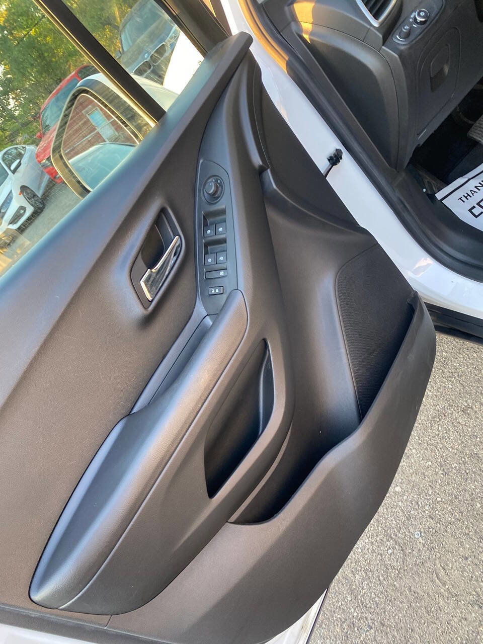 Used 2019 Chevrolet Trax LT w/ LT Convenience Package image 15