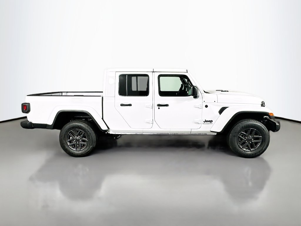 New 2026 Jeep Gladiator Sport AWD/4WD image 8