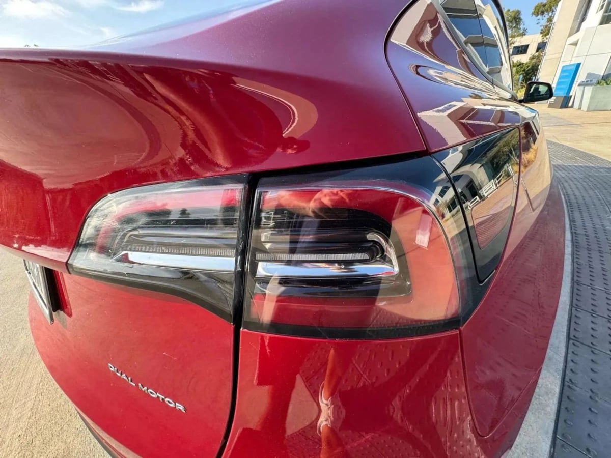 Used 2023 Tesla Model Y Long Range AWD/4WD image 32