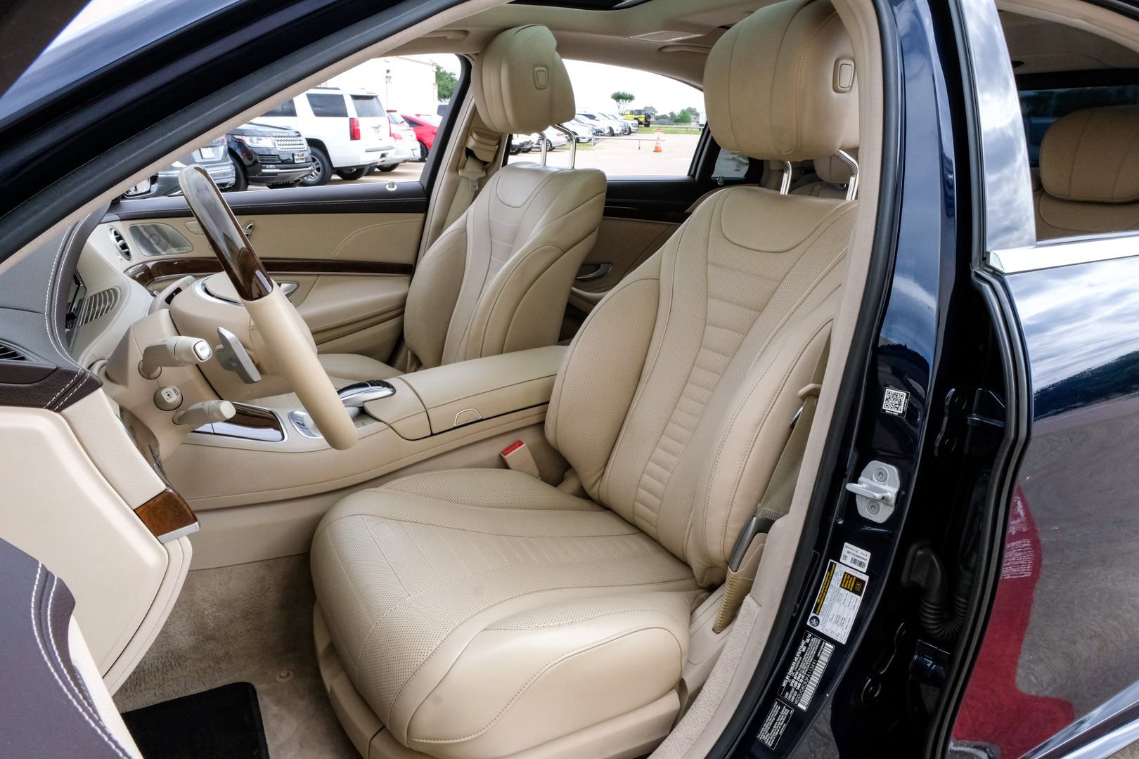 Used 2015 Mercedes-Benz S 550 Sedan w/ Sport Package image 33