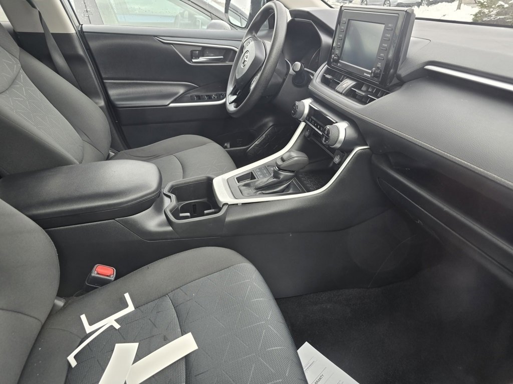 Used 2022 Toyota RAV4 XLE image 14