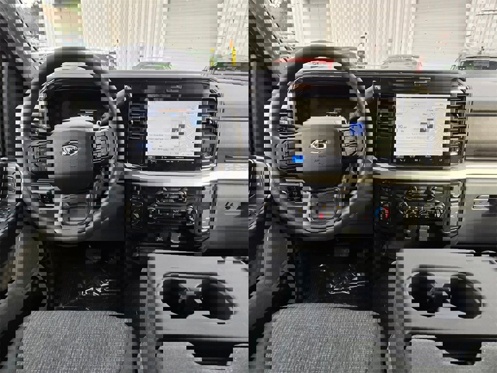 New 2026 Ford F350 XLT w/ XLT Premium Package image 10