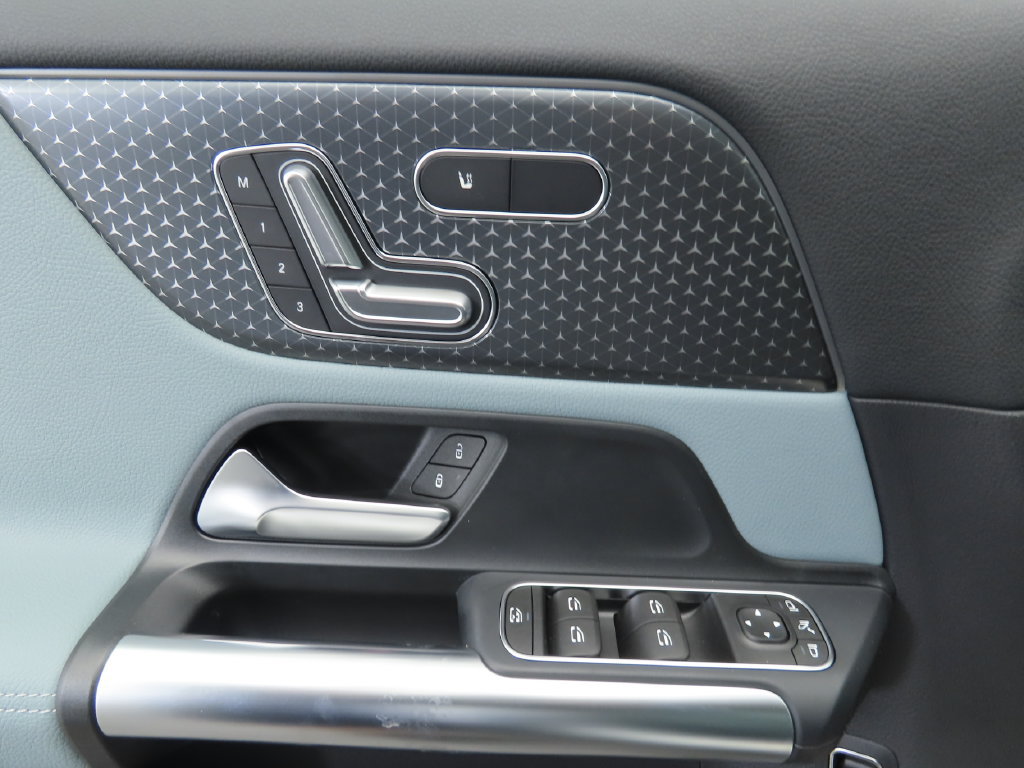Certified 2026 Mercedes-Benz GLA 250 image 24