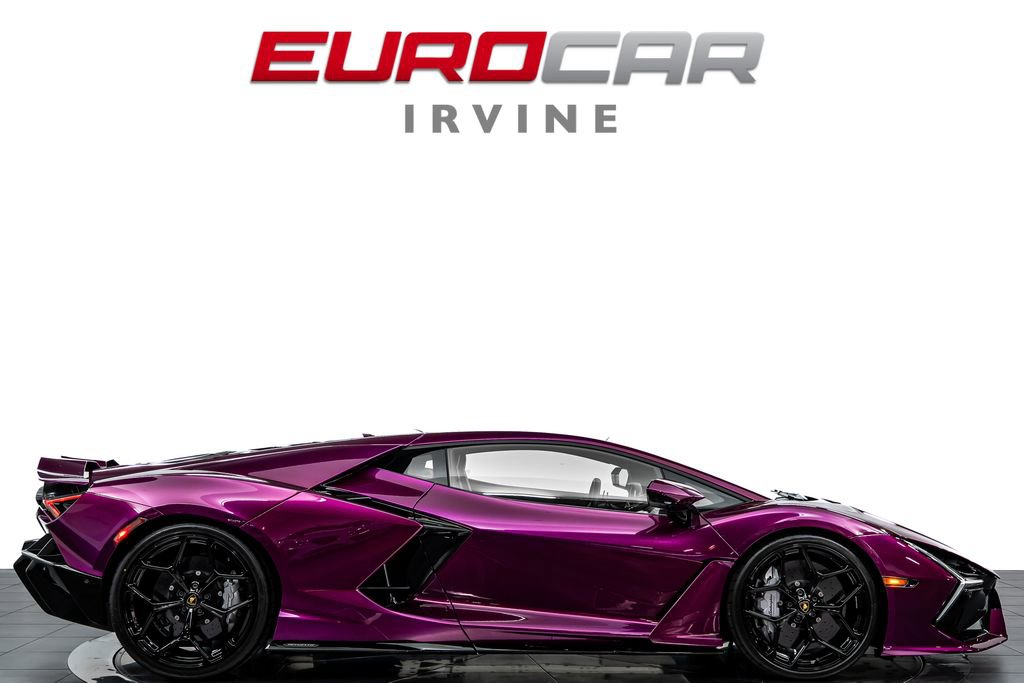 Used 2025 Lamborghini Revuelto AWD/4WD image 6