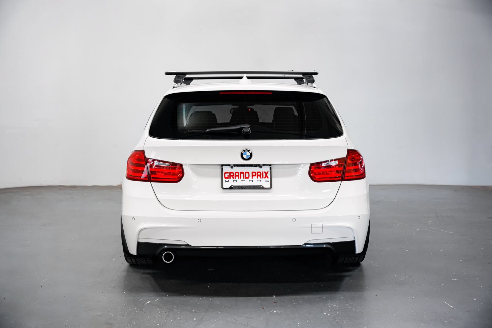 Used 2015 BMW 328d xDrive Wagon AWD/4WD image 4