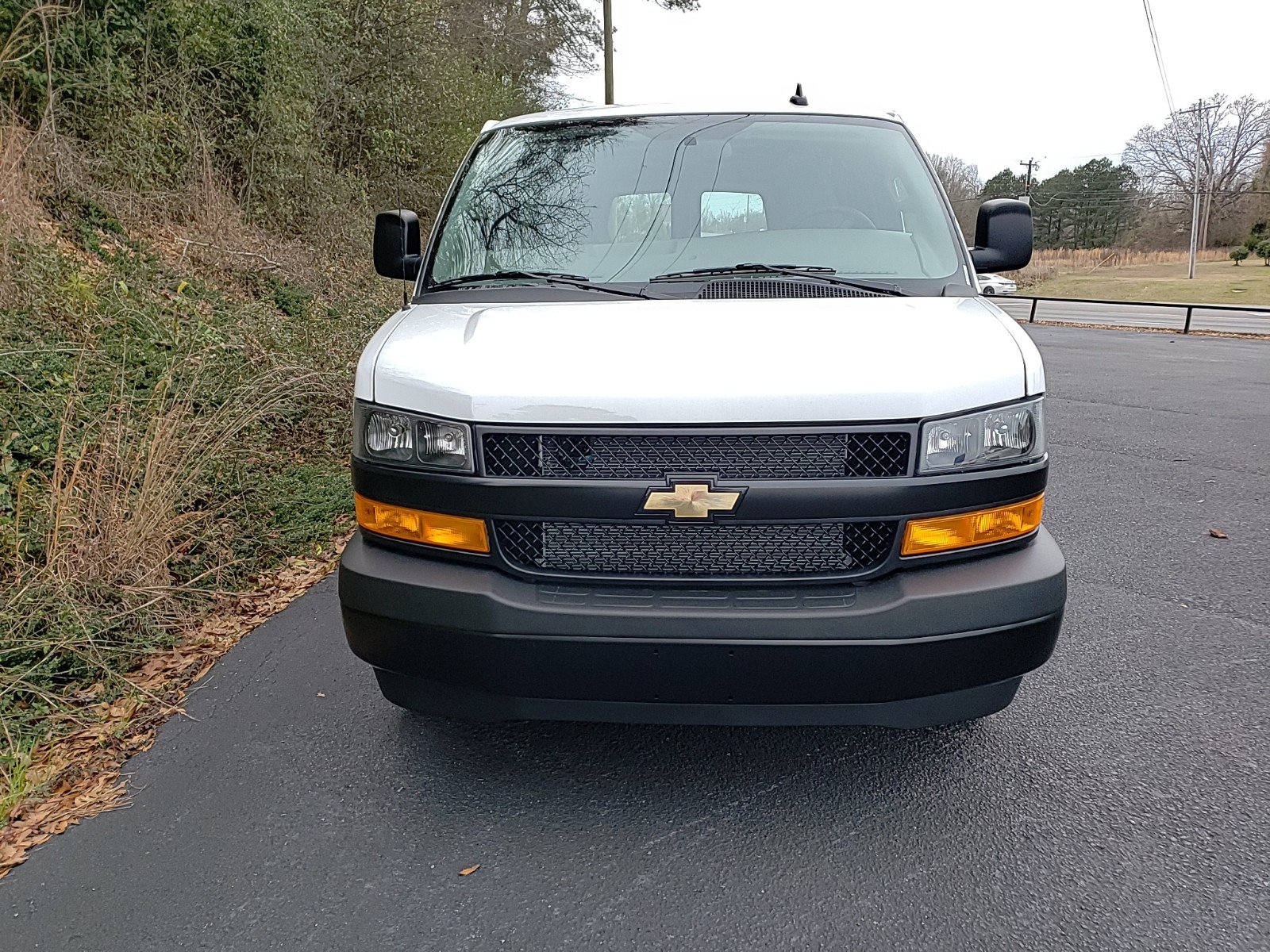 New 2023 Chevrolet Express 2500 Extended w/ Driver Convenience Package RWD image 8