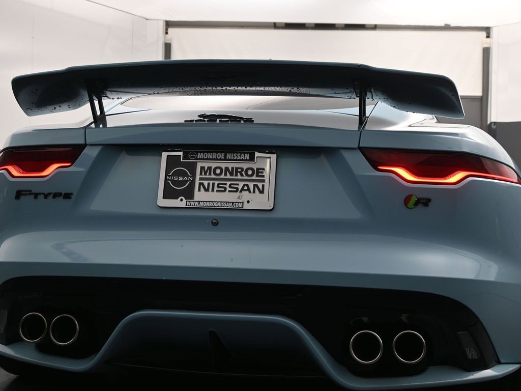 Used 2021 Jaguar F-TYPE R image 10