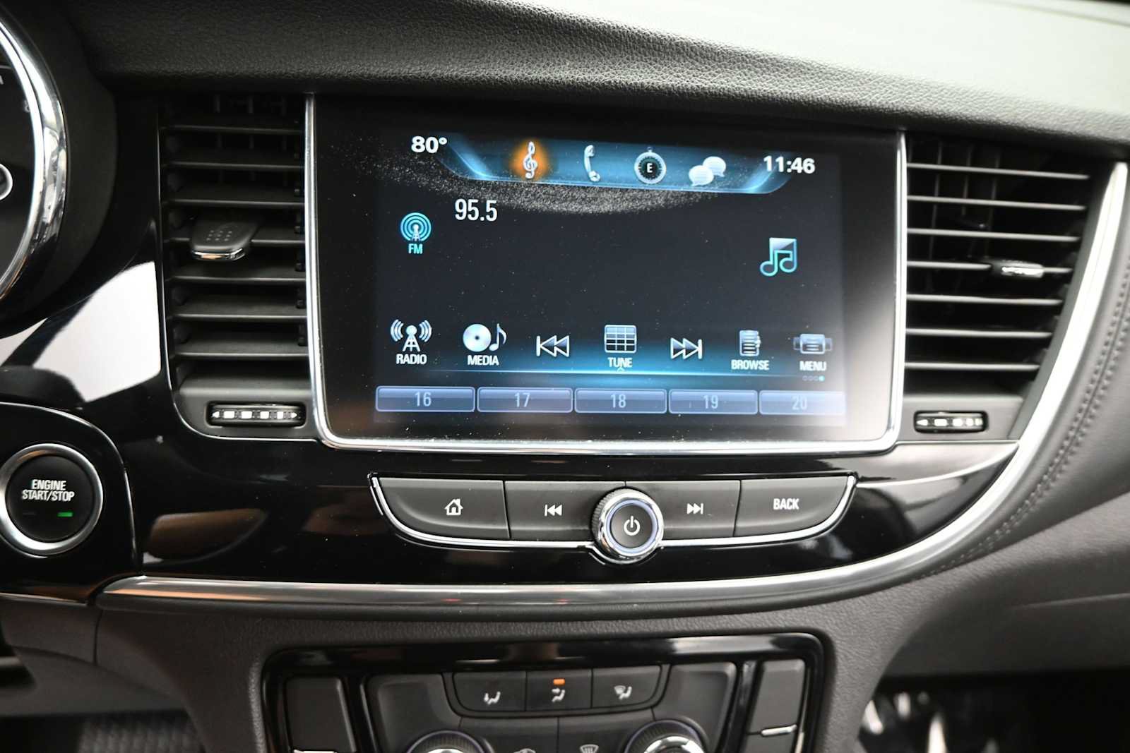 Used 2020 Buick Encore Preferred FWD image 18