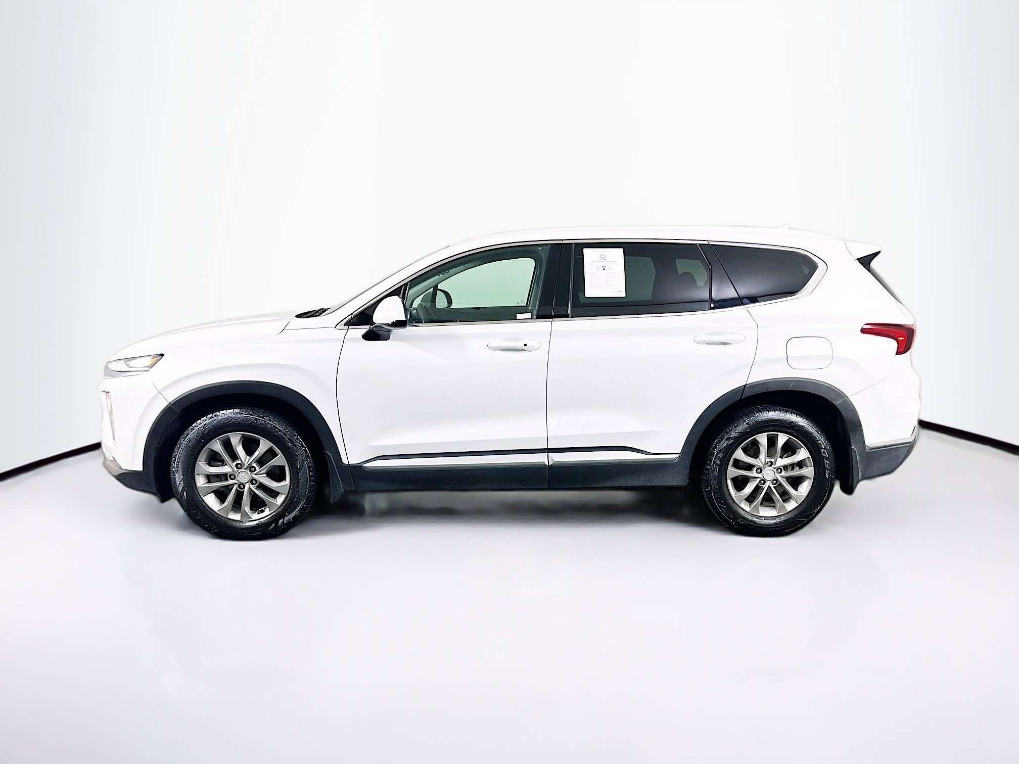 Used 2019 Hyundai Santa Fe SEL image 4