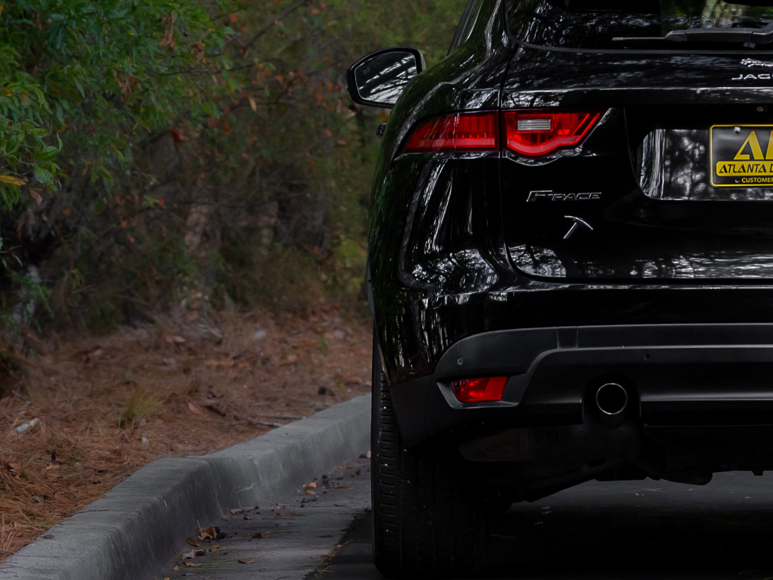 Used 2019 Jaguar F-PACE Prestige image 39