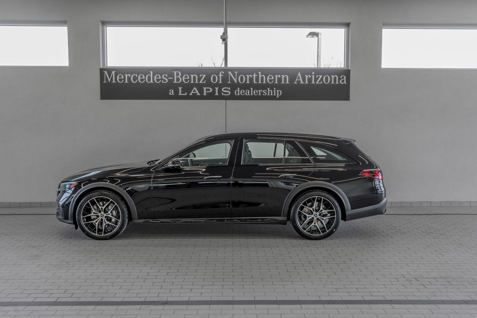 New 2025 Mercedes-Benz E 450 4MATIC All-Terrain Wagon image 2
