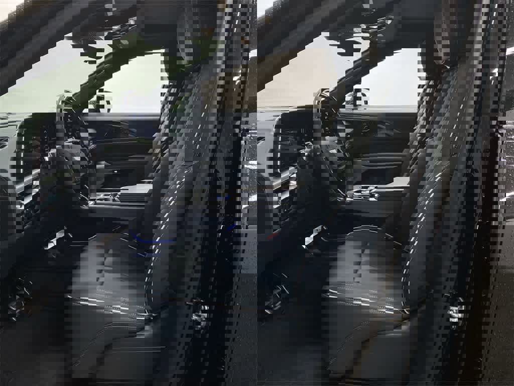 Certified 2025 Cadillac Lyriq Luxury w/ Nappa Leather Package image 14