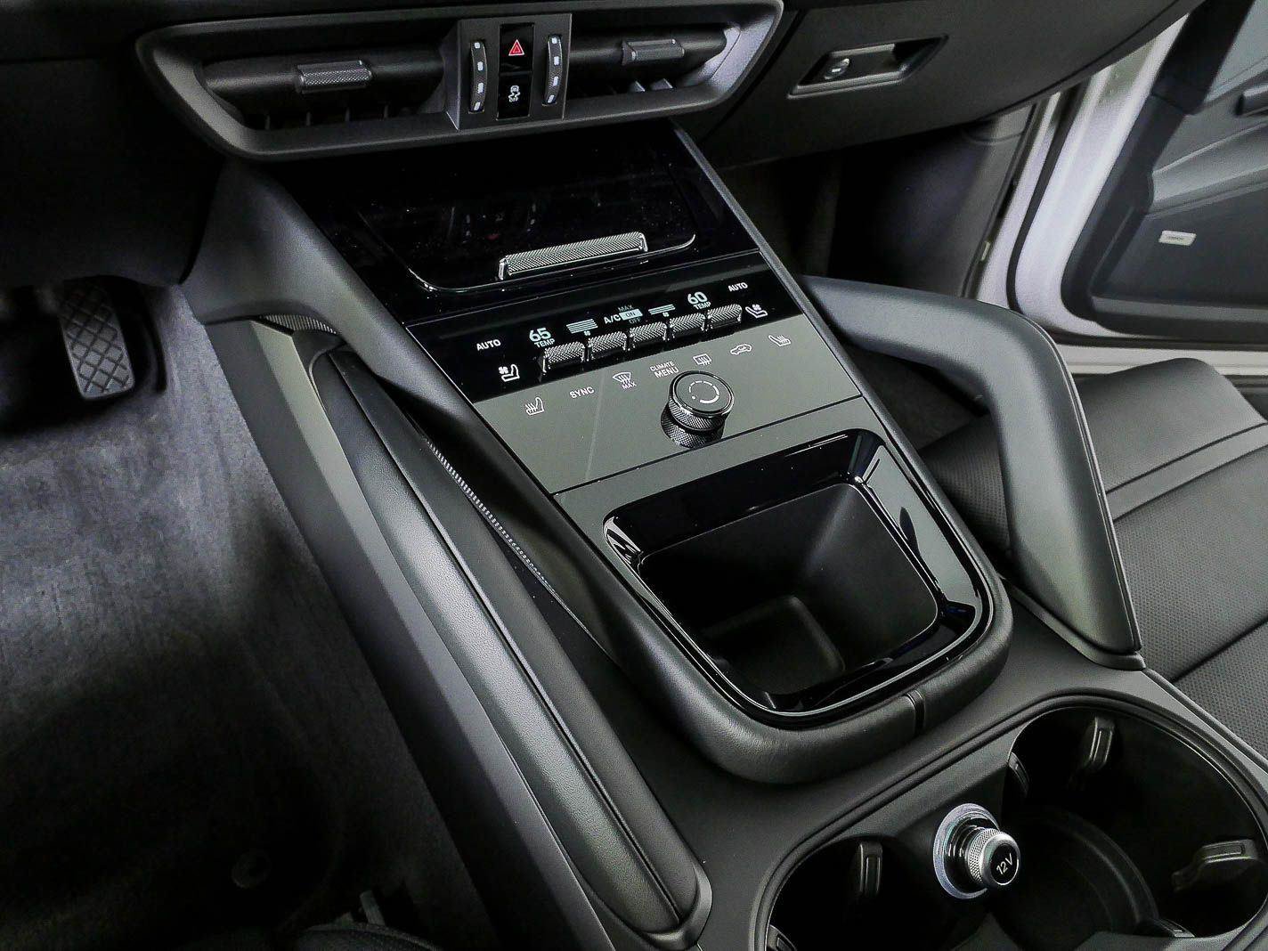 New 2026 Porsche Cayenne AWD/4WD image 18