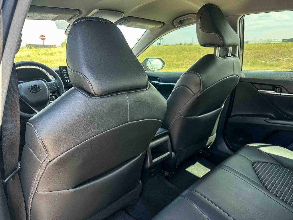 Used 2023 Toyota Camry SE image 17