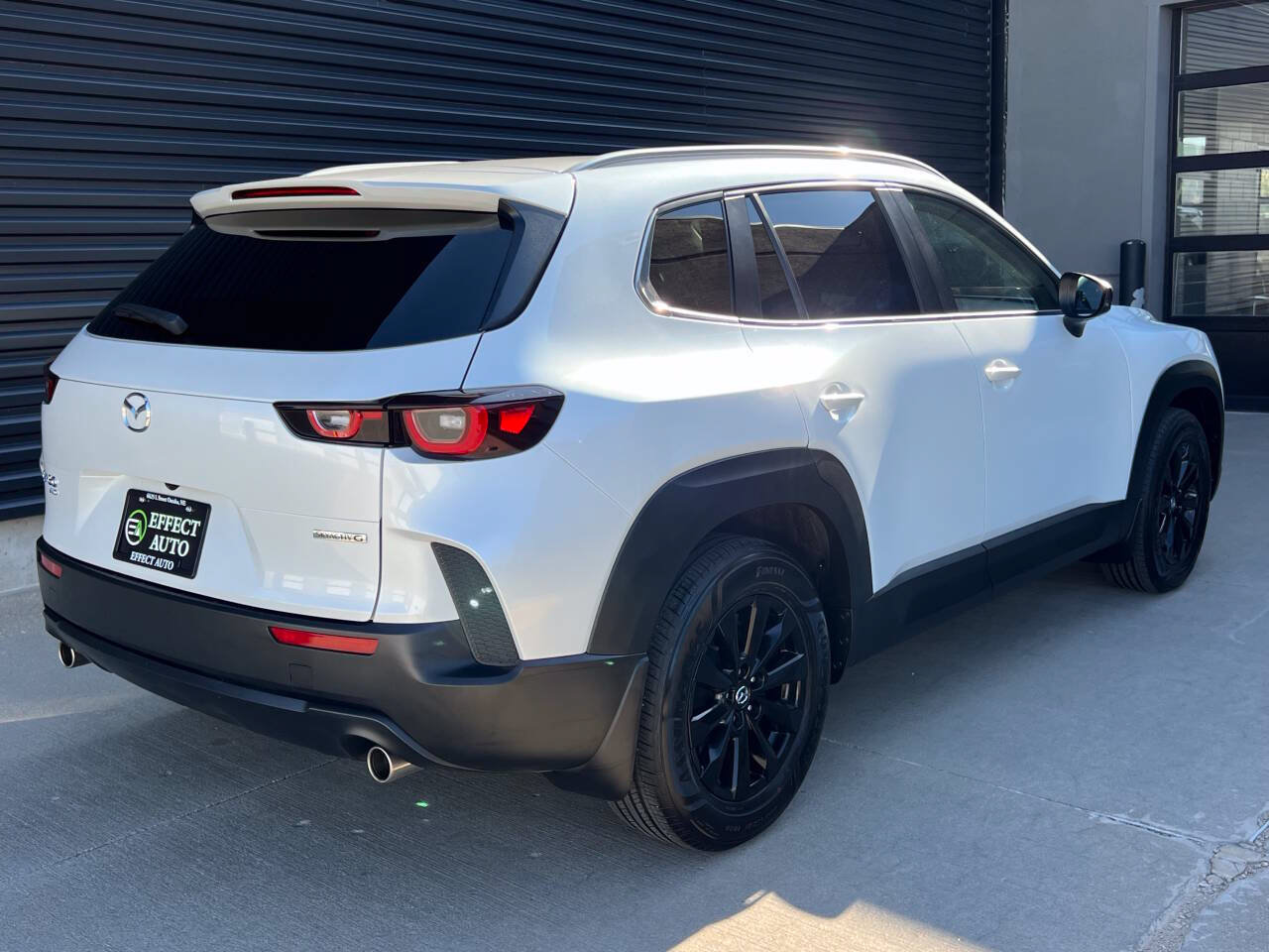 Used 2024 MAZDA CX-50 AWD 2.5 S w/ Weather Package image 11