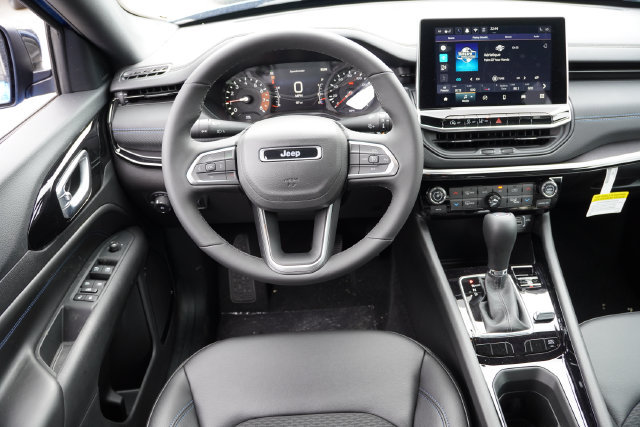 New 2026 Jeep Compass Latitude AWD/4WD image 14