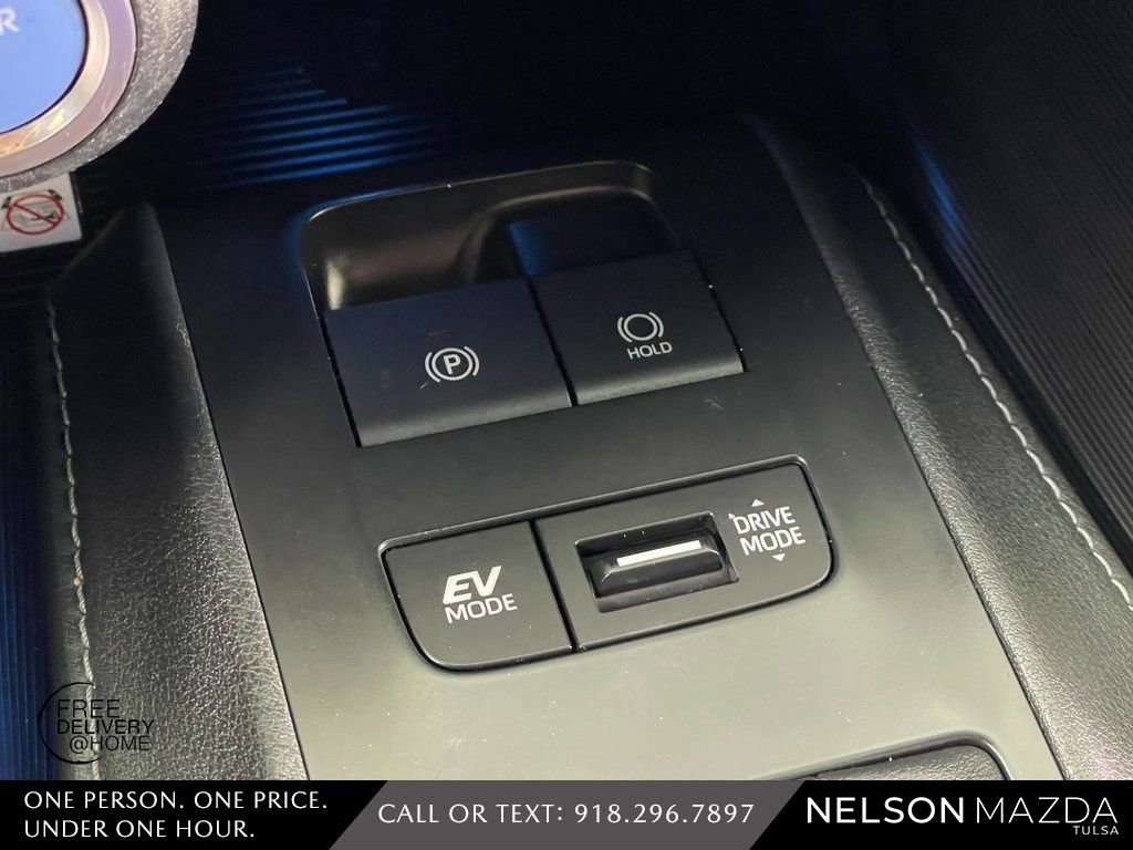 Used 2021 Toyota Venza XLE w/ Softex Package image 36