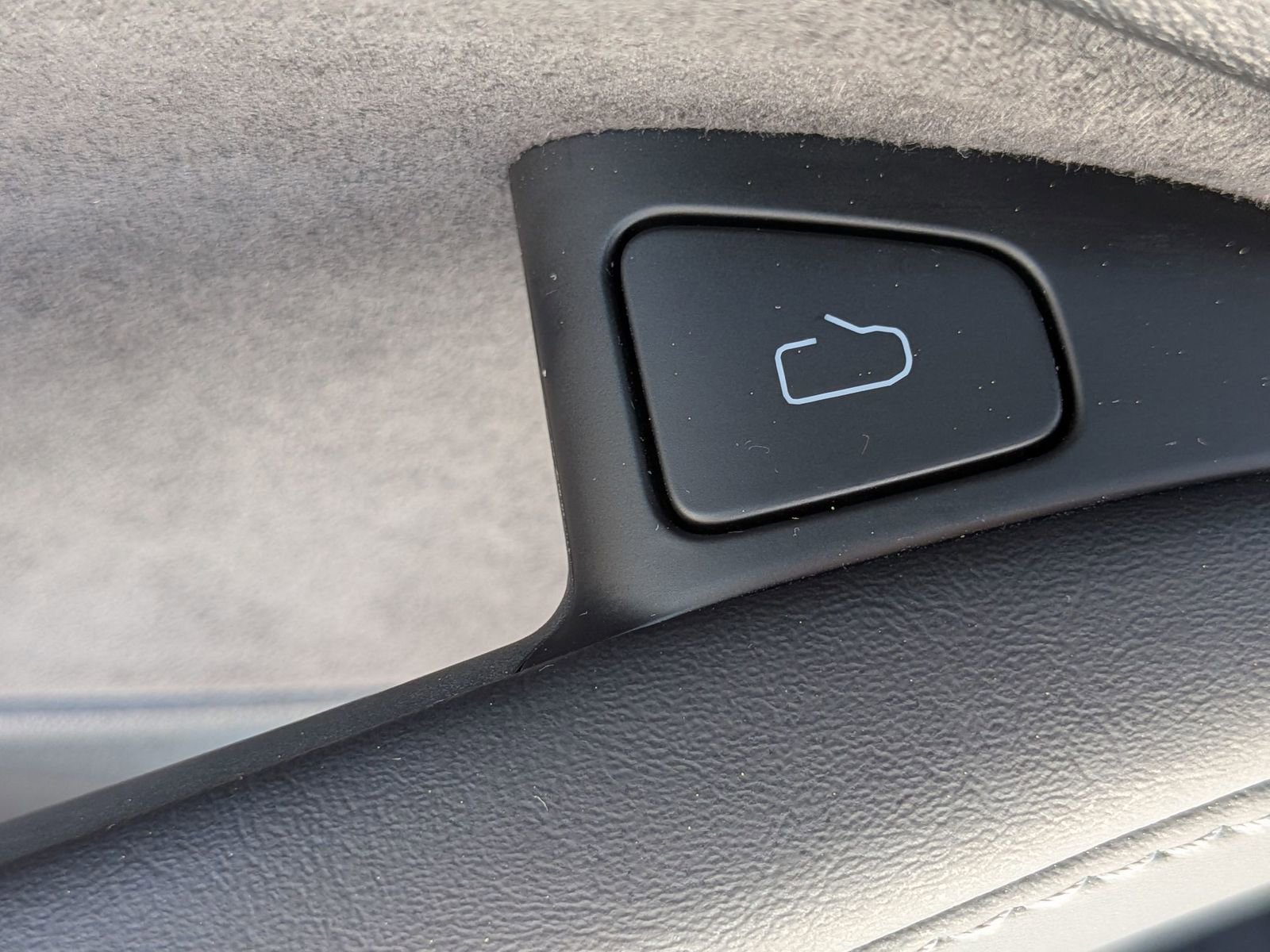 Used 2022 Tesla Model 3 Performance image 28