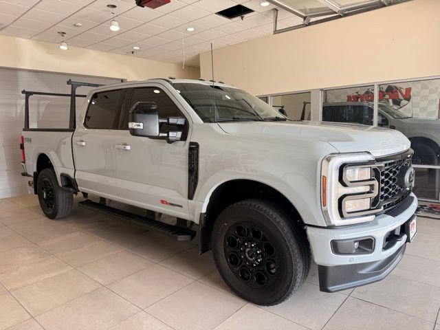 Used 2025 Ford F350 Lariat w/ Lariat Ultimate Package image 3