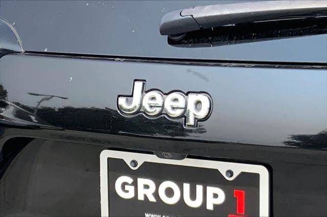 Certified 2020 Jeep Cherokee Limited w/ Technology Group FWD image 27