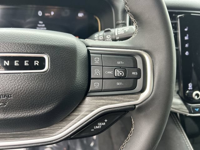 Certified 2024 Jeep Wagoneer L Series III w/ Flexible Seating Group AWD/4WD image 24