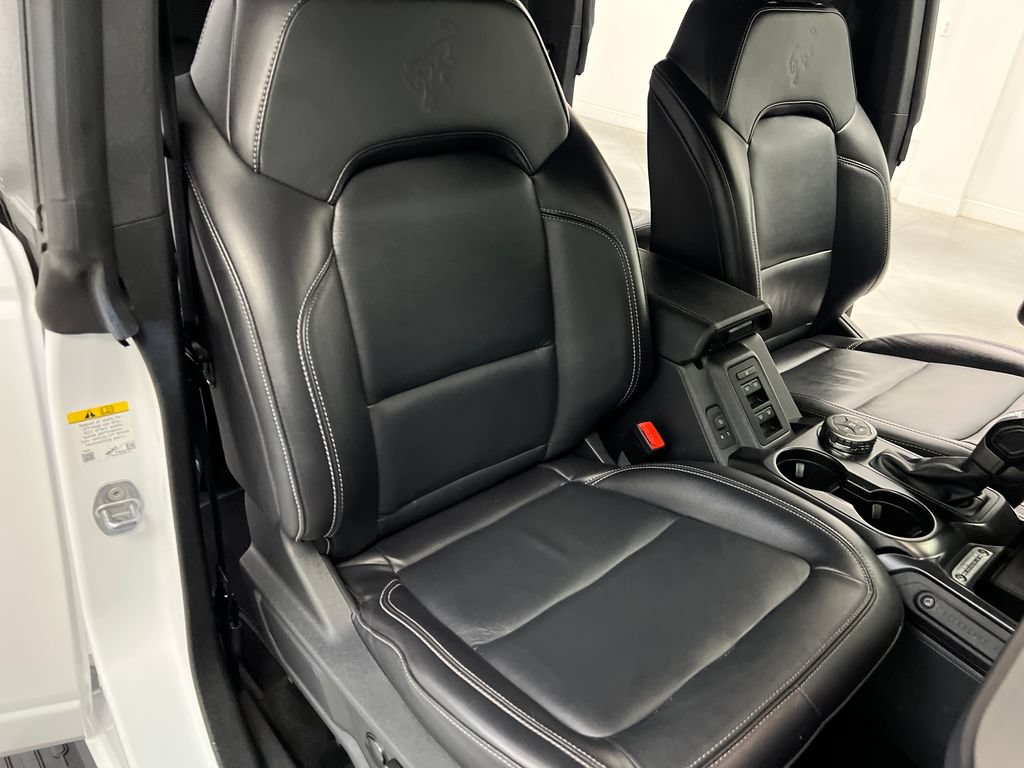 Used 2025 Ford Bronco Outer Banks AWD/4WD image 24
