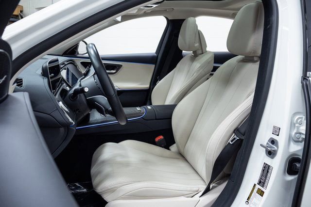 Used 2024 Mercedes-Benz E 350 4MATIC Sedan image 23