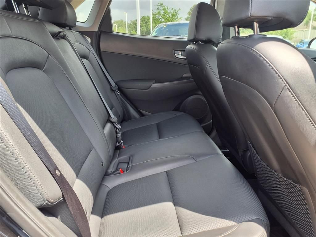 Used 2022 Hyundai Kona Limited w/ Winter Weather Package image 14