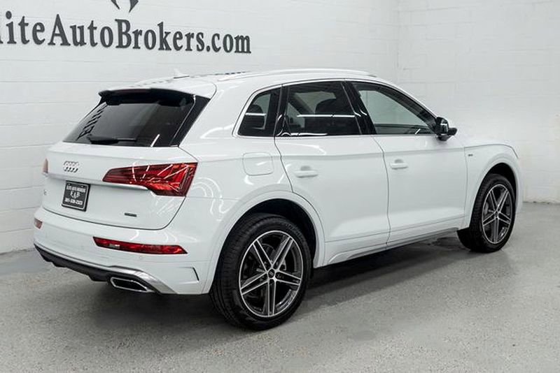 Used 2025 Audi Q5 e Premium image 6