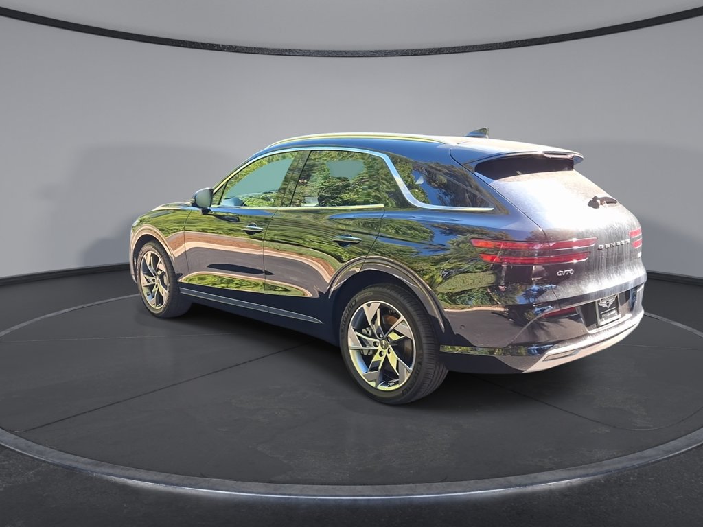 Used 2025 Genesis Electrified GV70 AWD/4WD image 2
