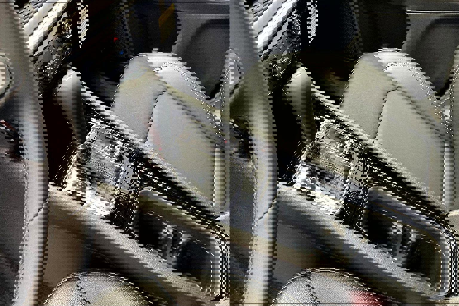 New 2026 Jeep Compass Limited image 8