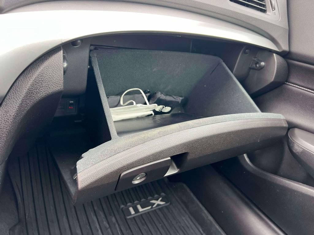 Used 2018 Acura ILX image 34