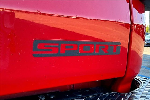 Used 2021 Jeep Gladiator Sport image 20