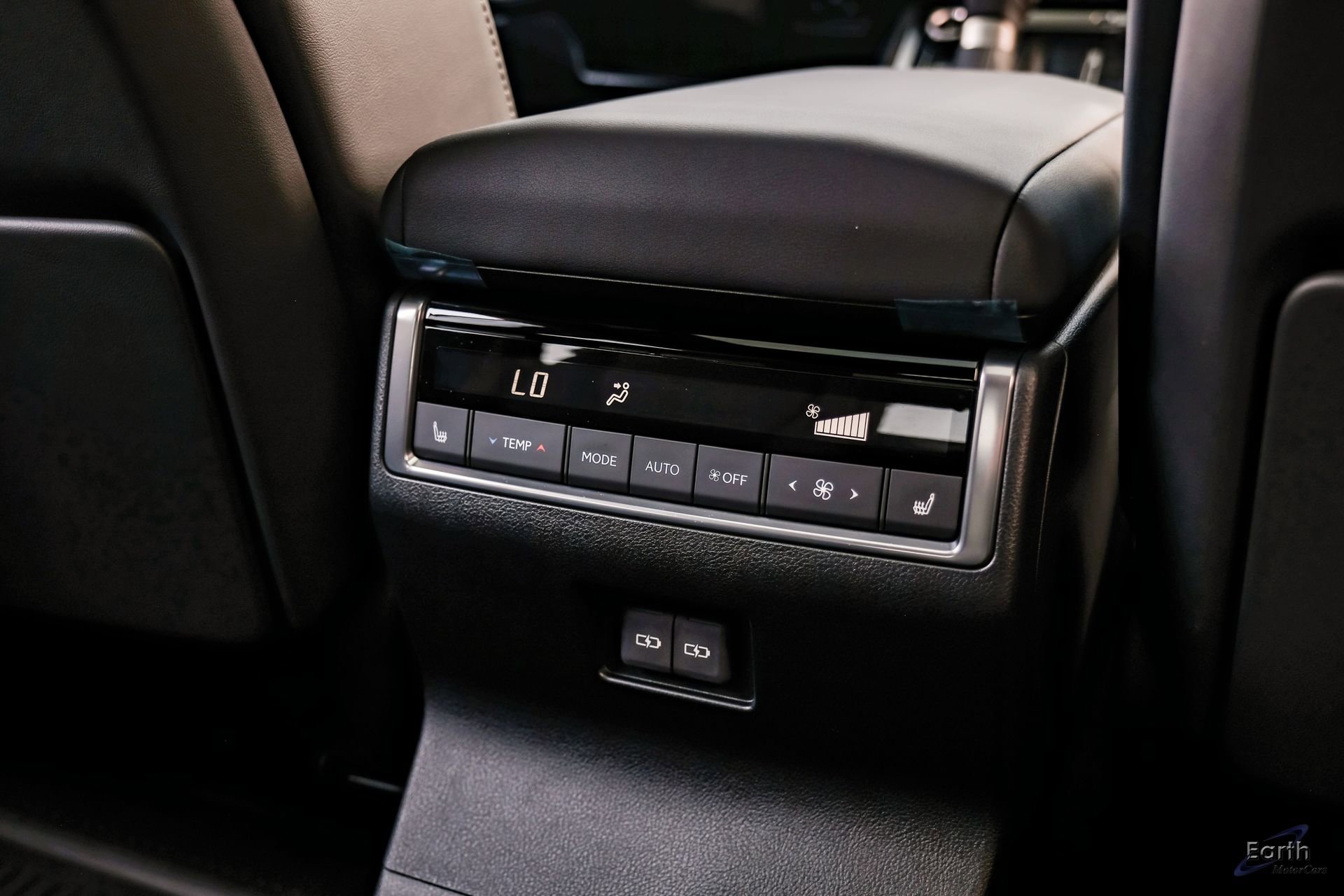 Used 2025 Lexus GX 550 550 Luxury+ HUD Traffic LIFTED w/ Accessory Package (2T) image 82