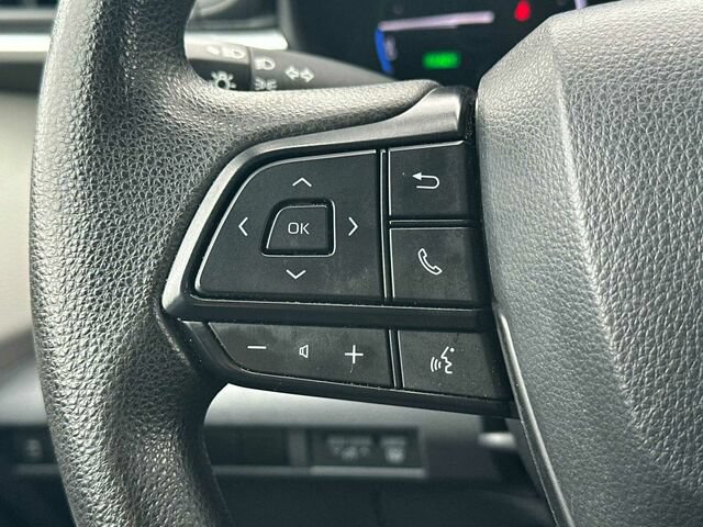 Used 2024 Toyota Sienna LE AWD/4WD image 28