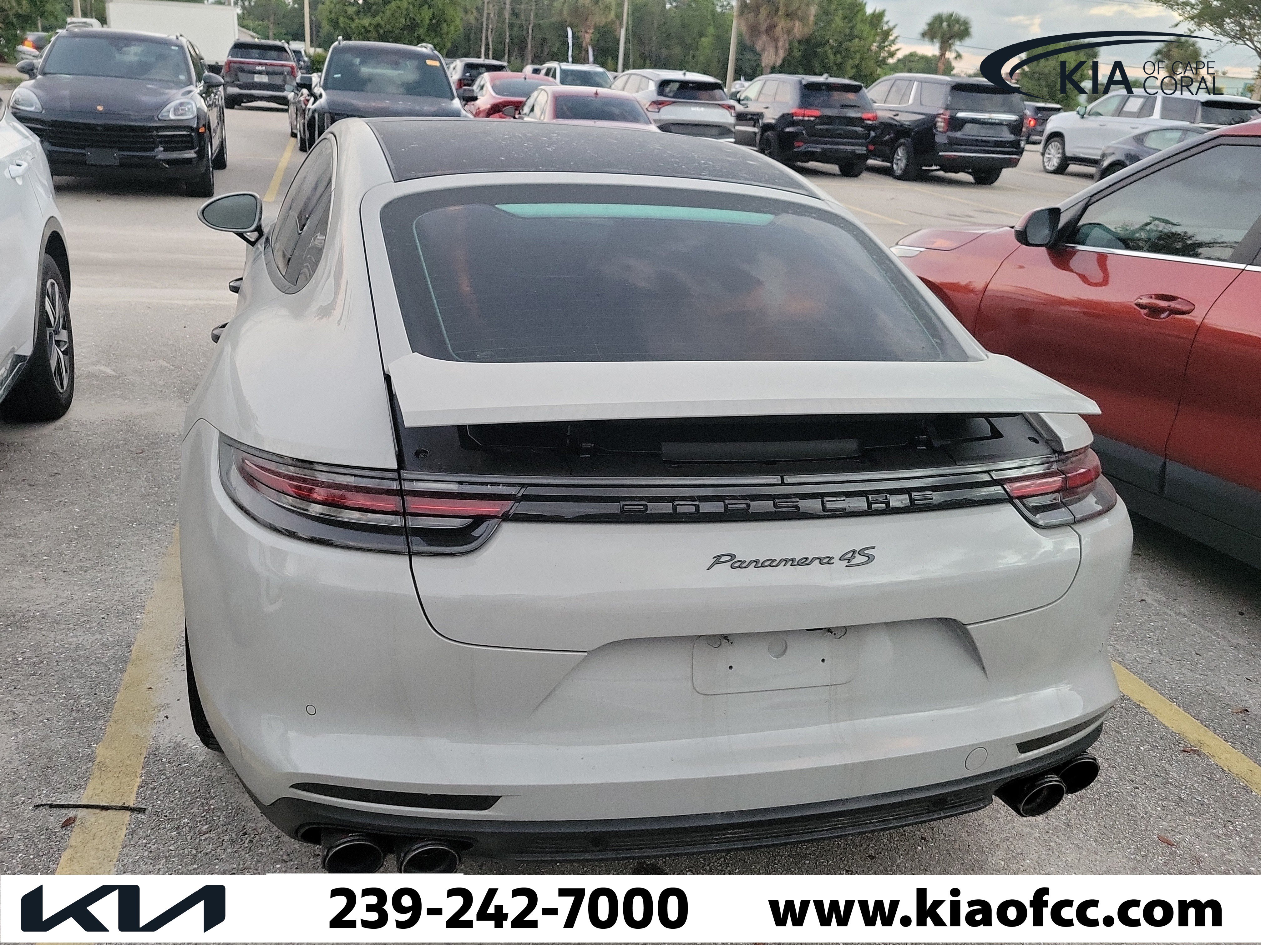 Used 2018 Porsche Panamera 4S AWD/4WD image 6