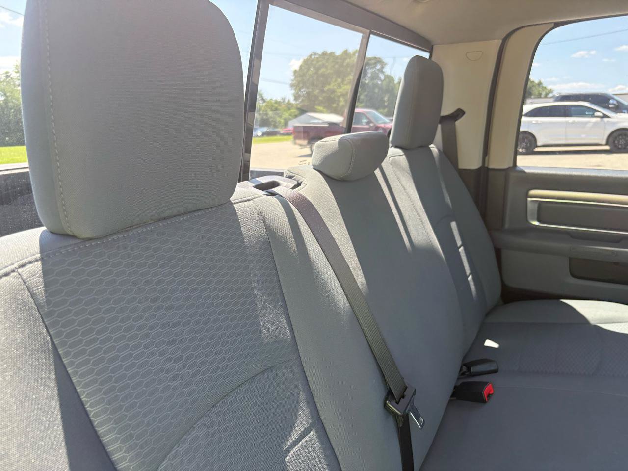 Used 2017 RAM 1500 Classic SLT AWD/4WD image 44