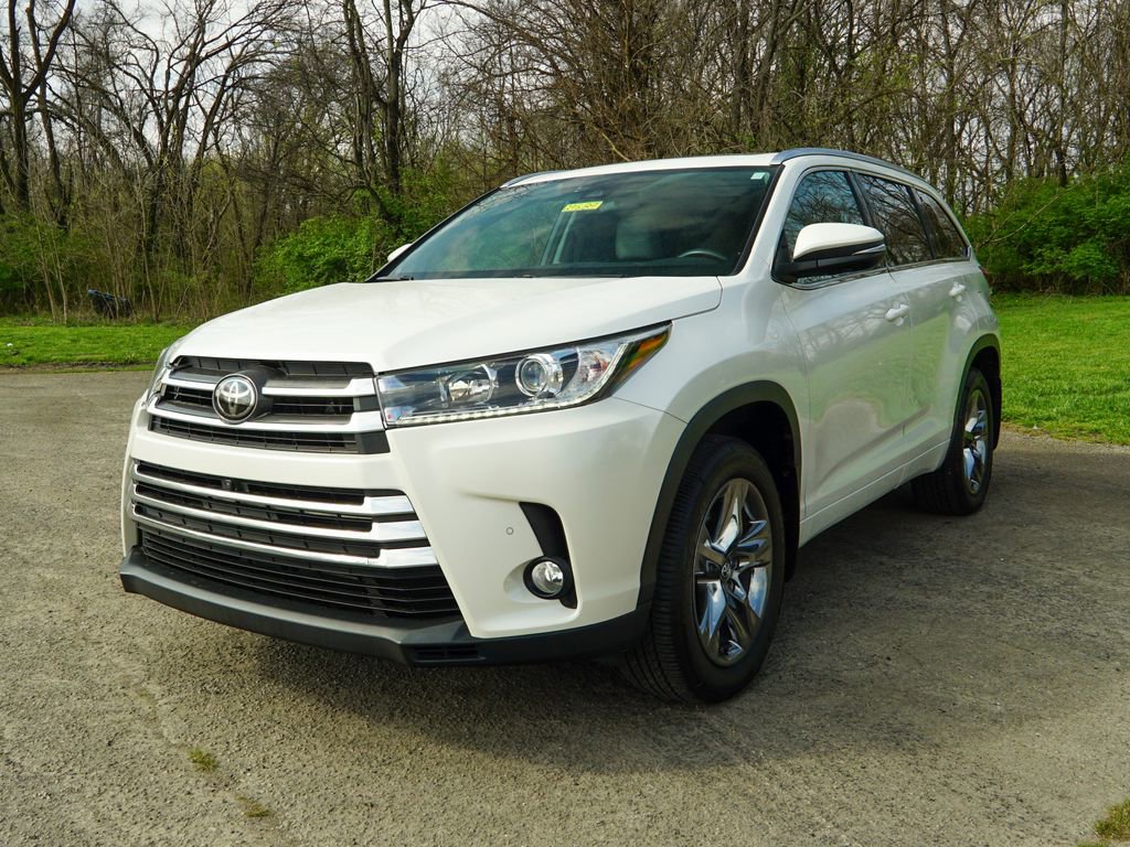 Used 2018 Toyota Highlander Limited Platinum image 6