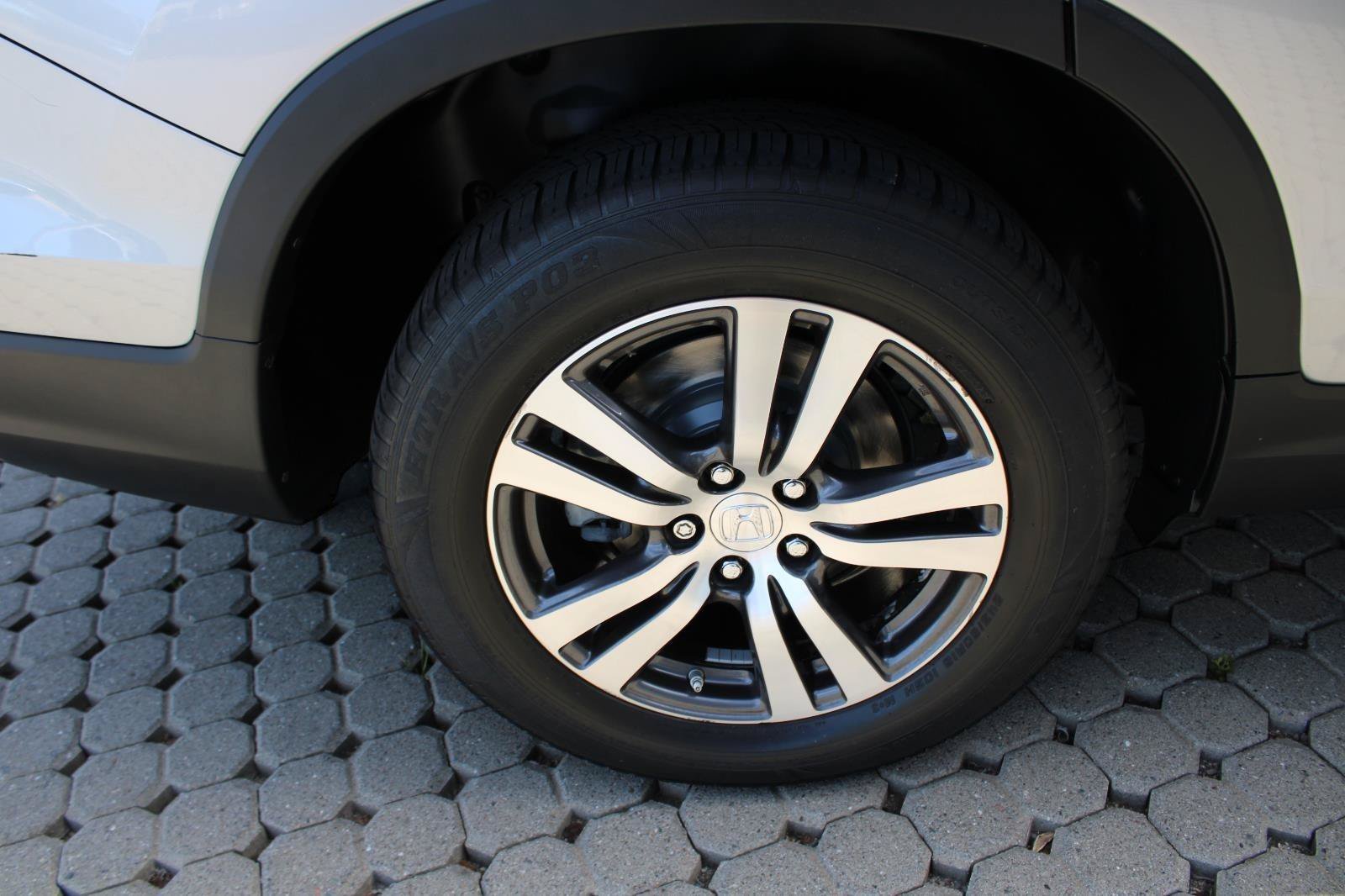 Used 2016 Honda Pilot EX image 14