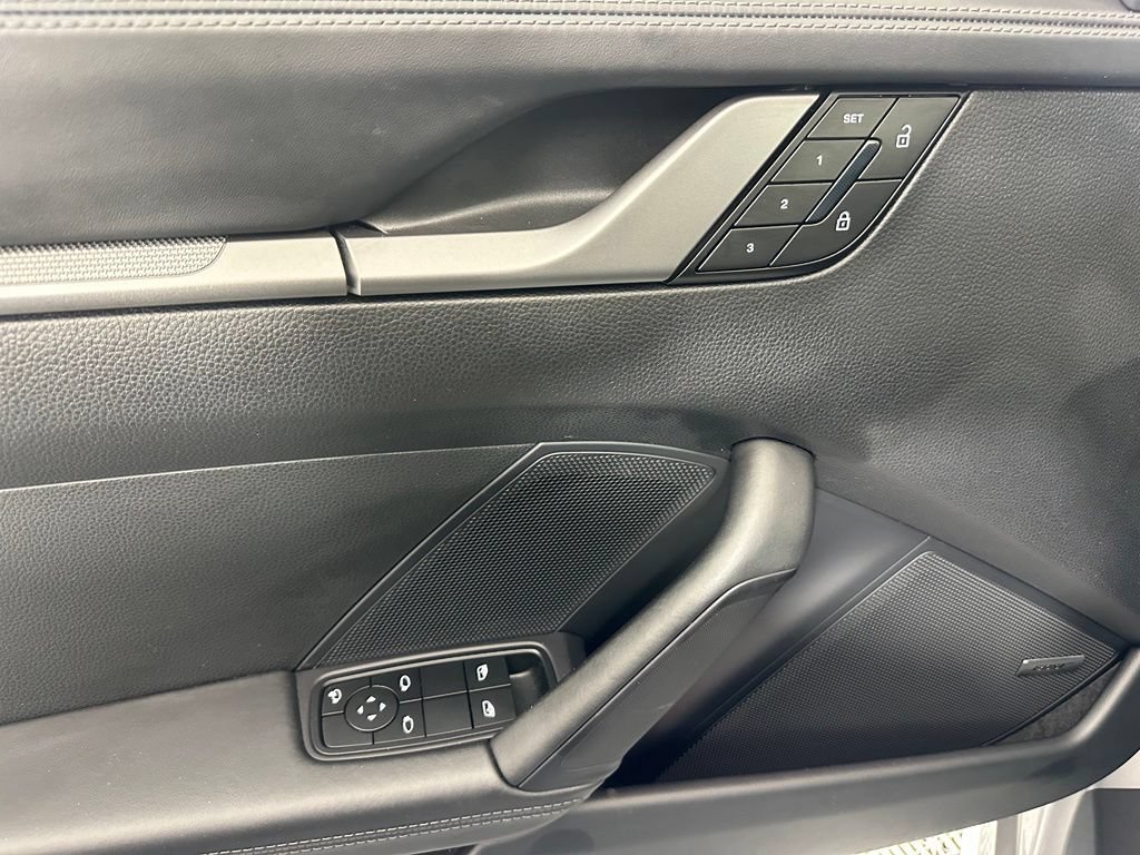 Certified 2025 Porsche 911 Carrera S RWD image 16