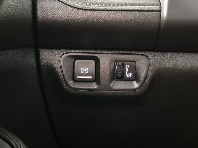 Used 2020 GMC Acadia SLT image 16