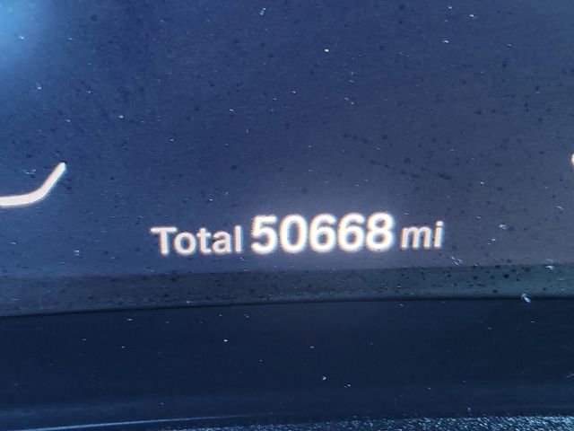 Used 2021 BMW 330e 330e iPerformance w/ M Sport Package image 11