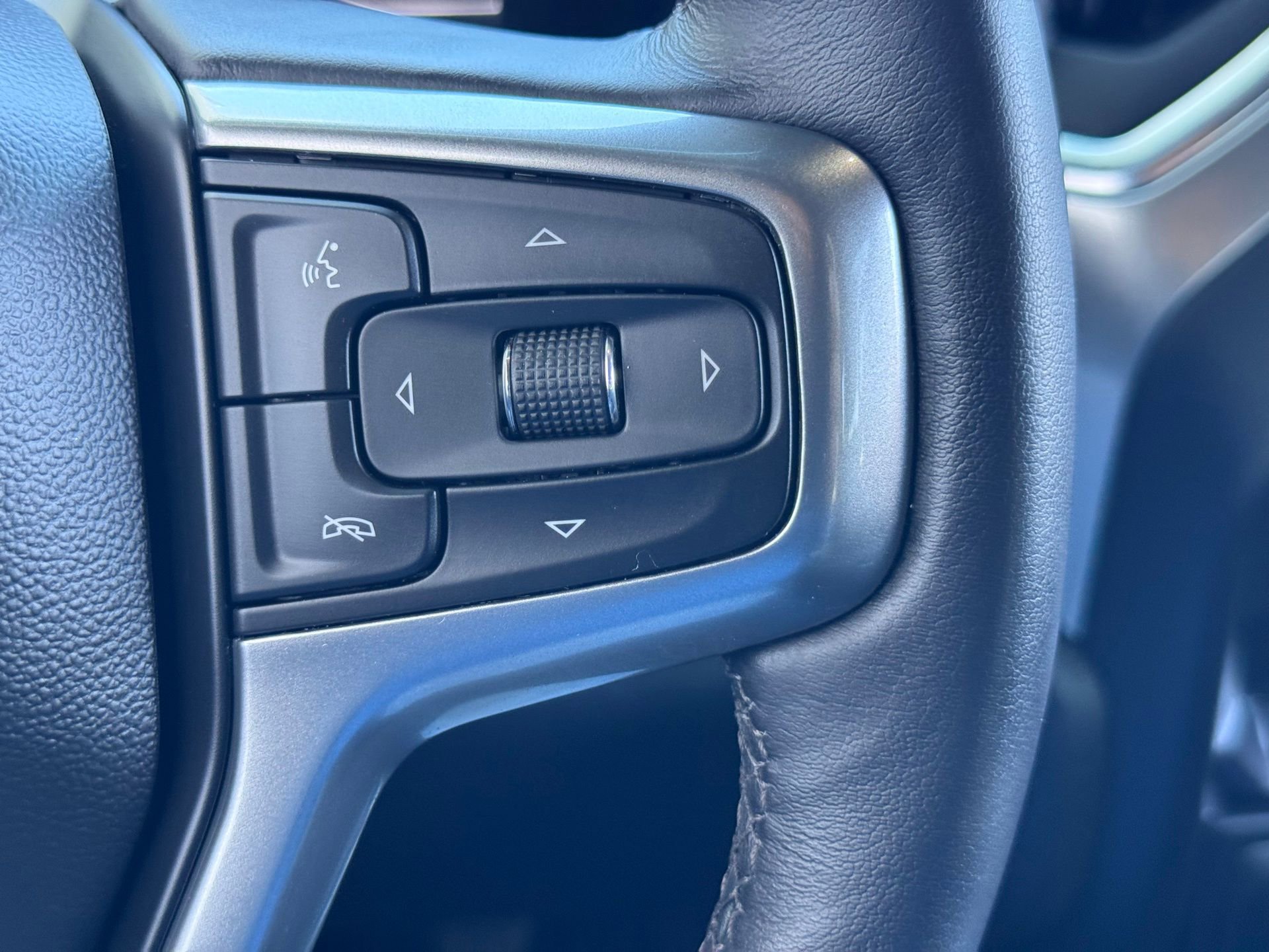 Used 2022 Chevrolet Silverado 1500 LT Trail Boss w/ Bed Protection Package image 31