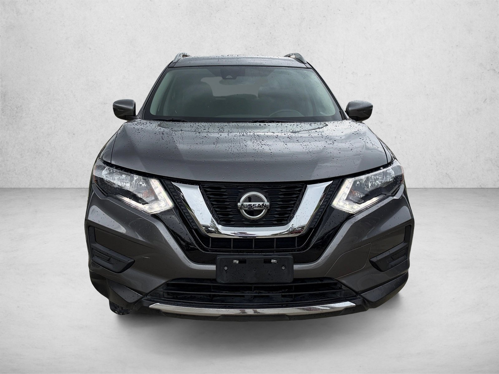 Used 2019 Nissan Rogue SV FWD image 2