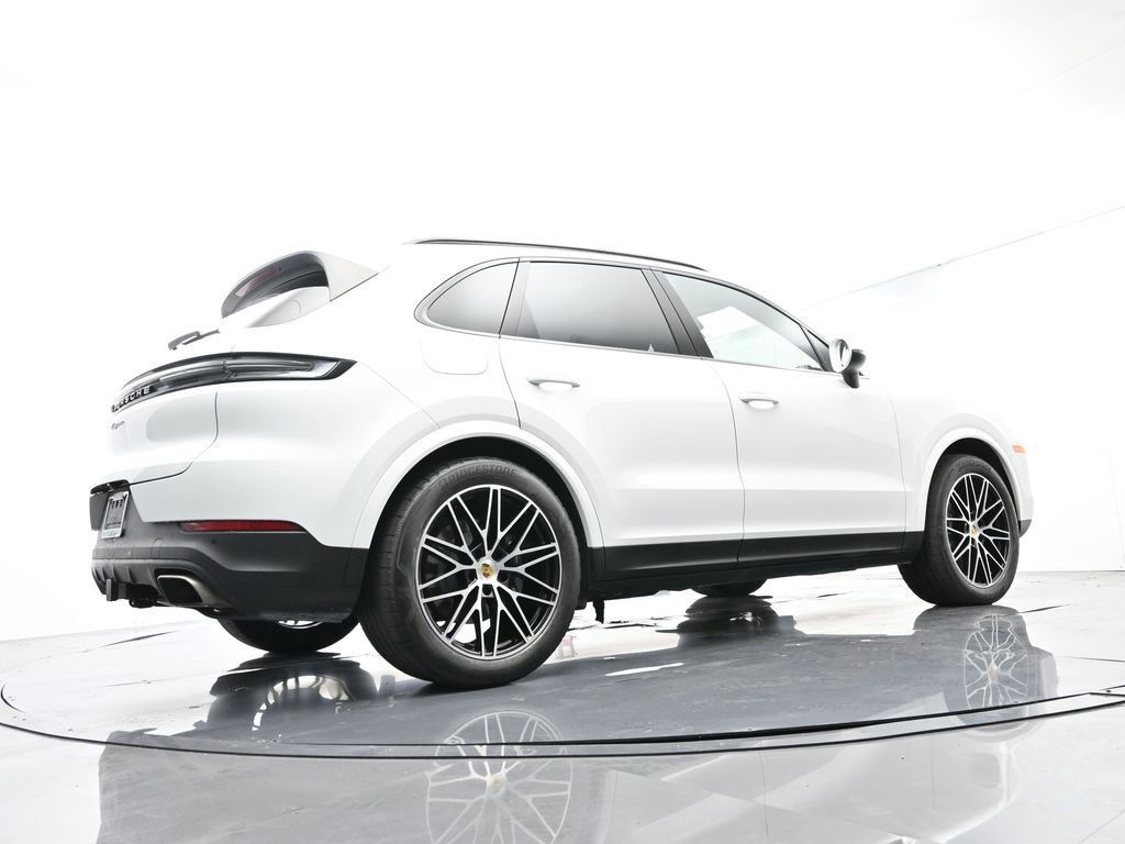 Certified 2024 Porsche Cayenne image 48