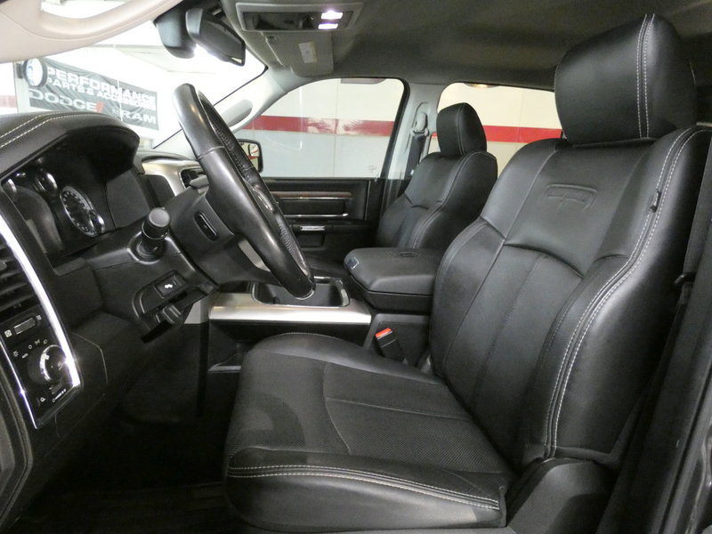 Used 2019 RAM 1500 Laramie AWD/4WD image 11