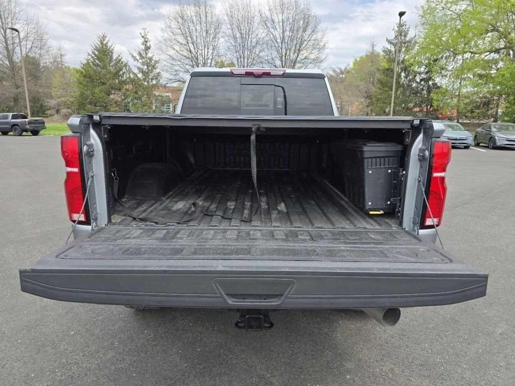 Used 2024 Chevrolet Silverado 2500 ZR2 w/ Technology Package image 15